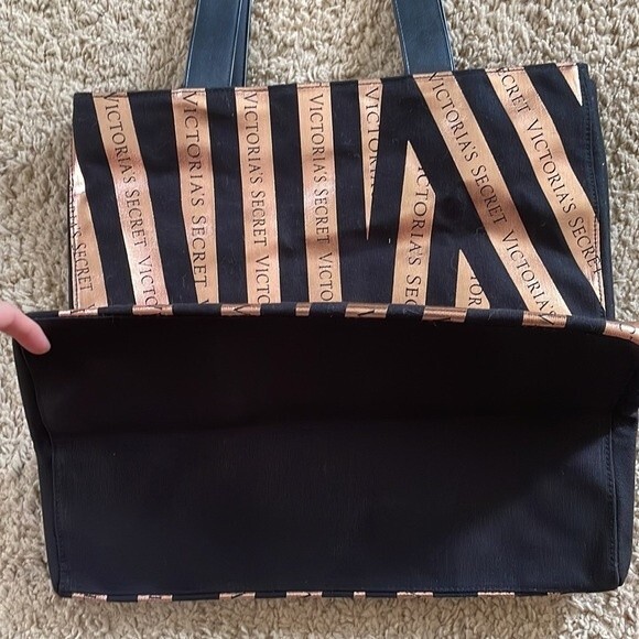 Victoria Secret Striped Light Pink & Black Overnight Tote Bag EUC - Picture 5 of 7